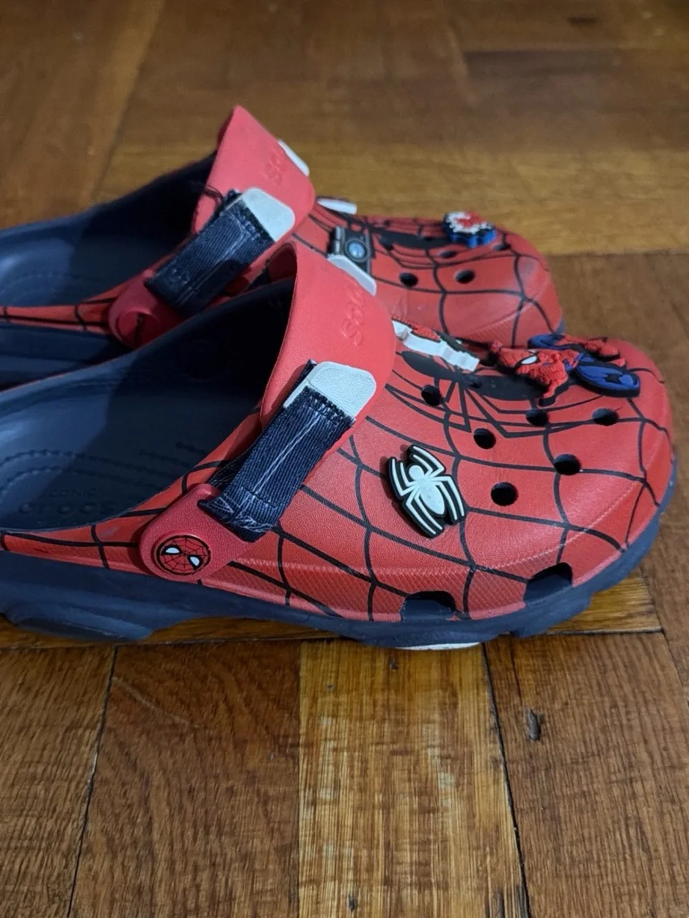 CROCS Kids Red Spider-Web Character Clogs